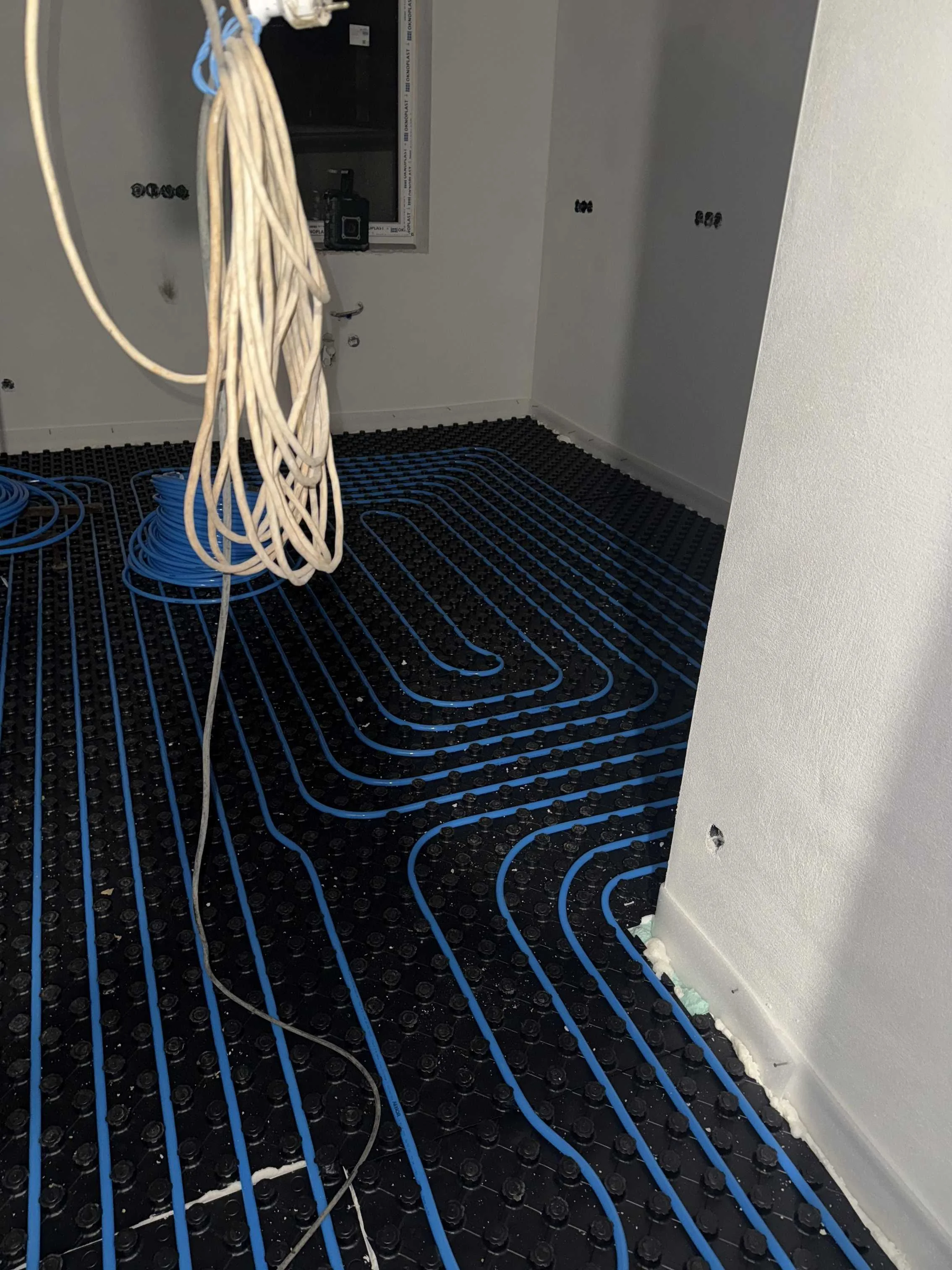 Podlahove vykurovanie - realizacia